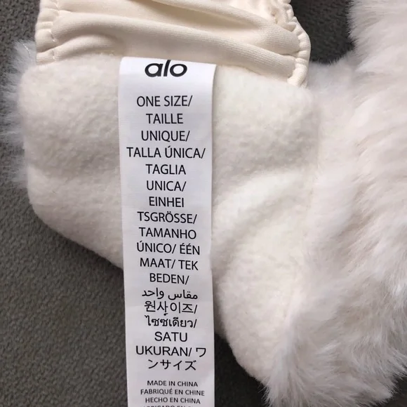 Alo Yoga Faux Fur Ear Warmers Ivory - Picture 4 of 7